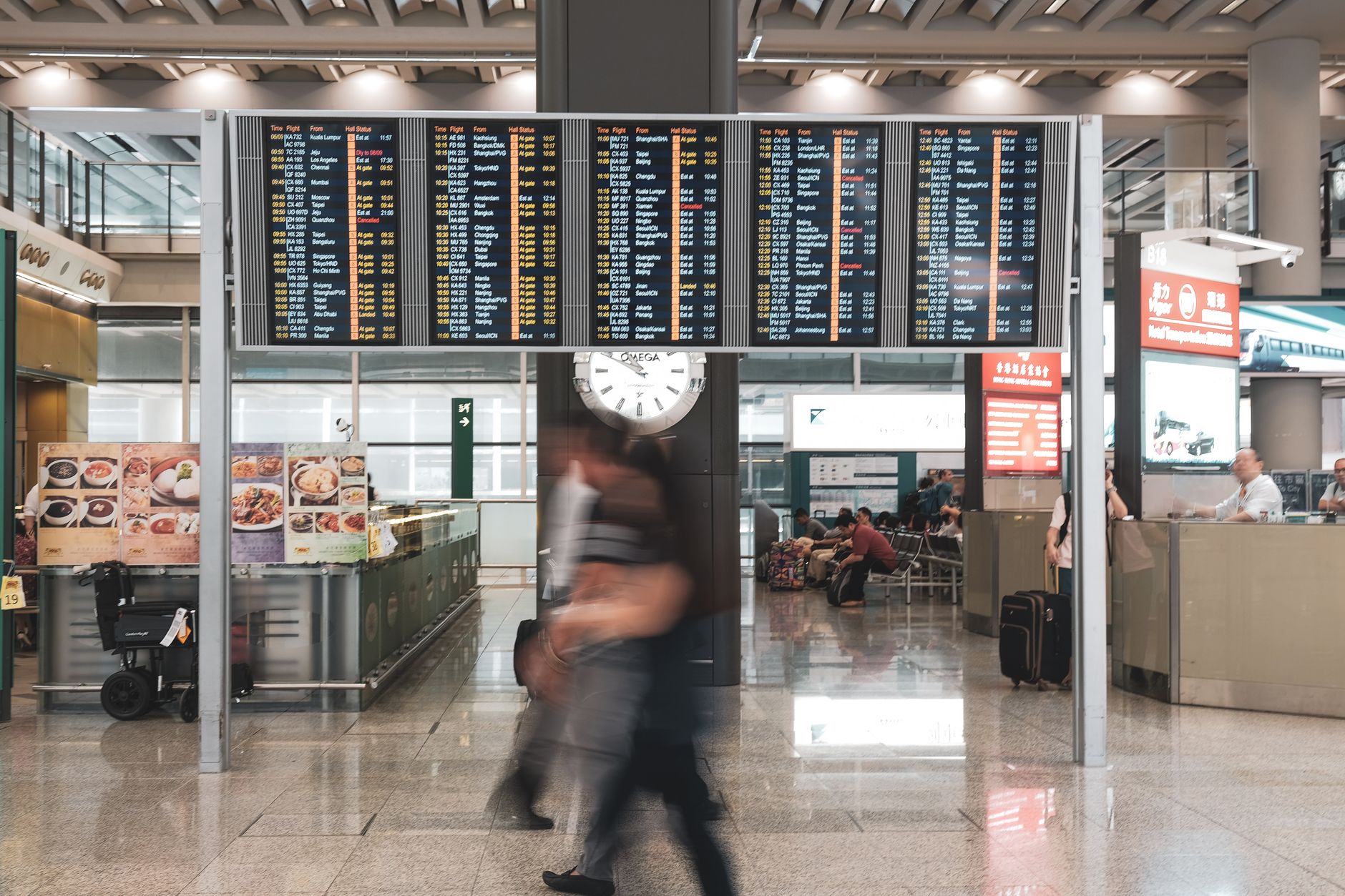 Book Your Long-Haul Flight on the Wrong Day and You'll Pay for It