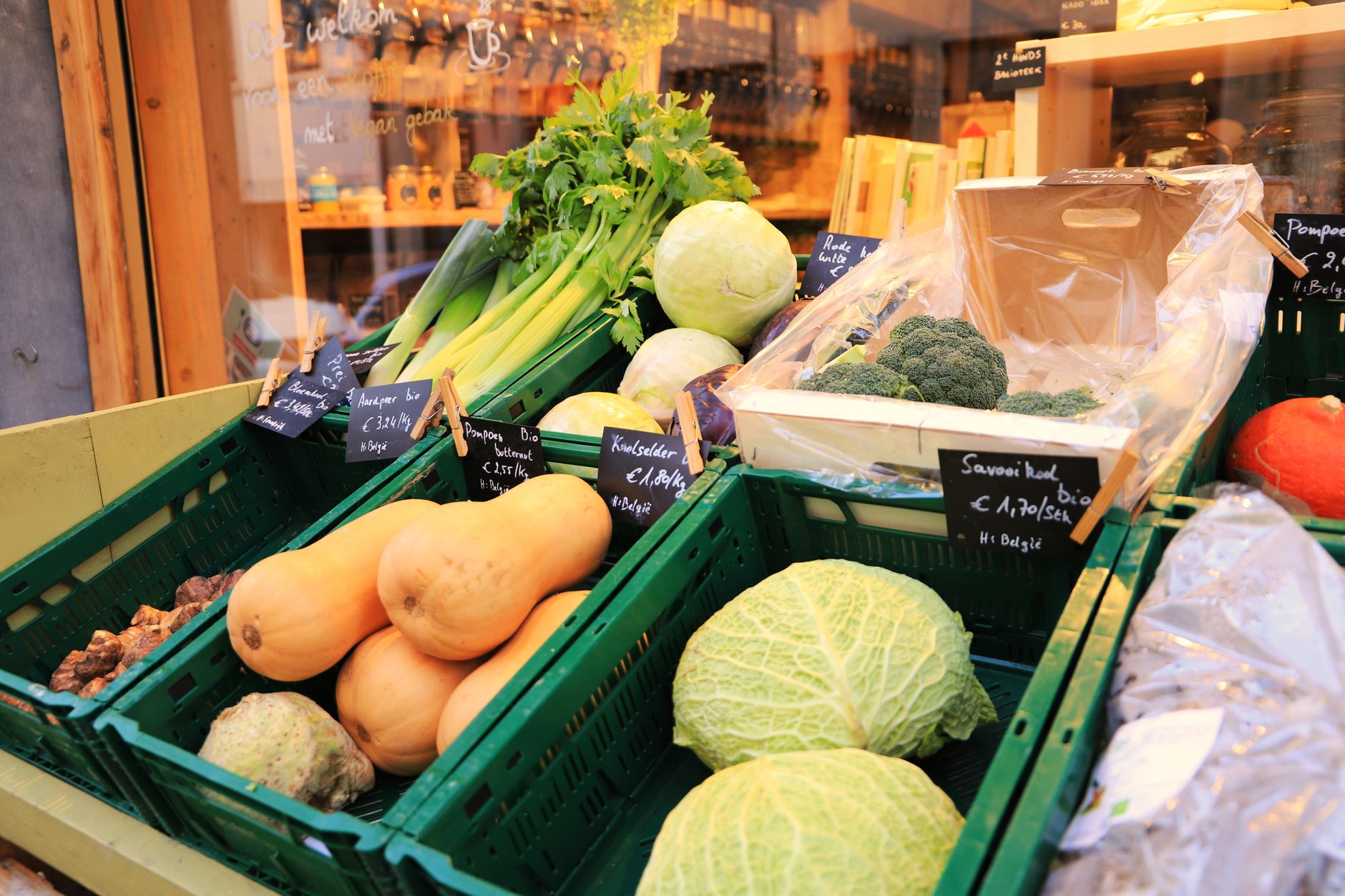 Eating at the Market Is Not Roughing It - It's Eating Better