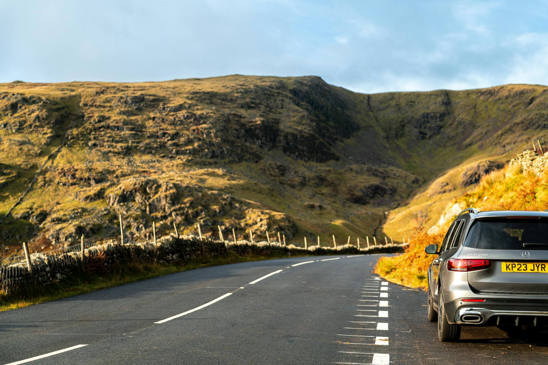Renting a Car in Cairns: Costs, Pickup, and What Tours Miss